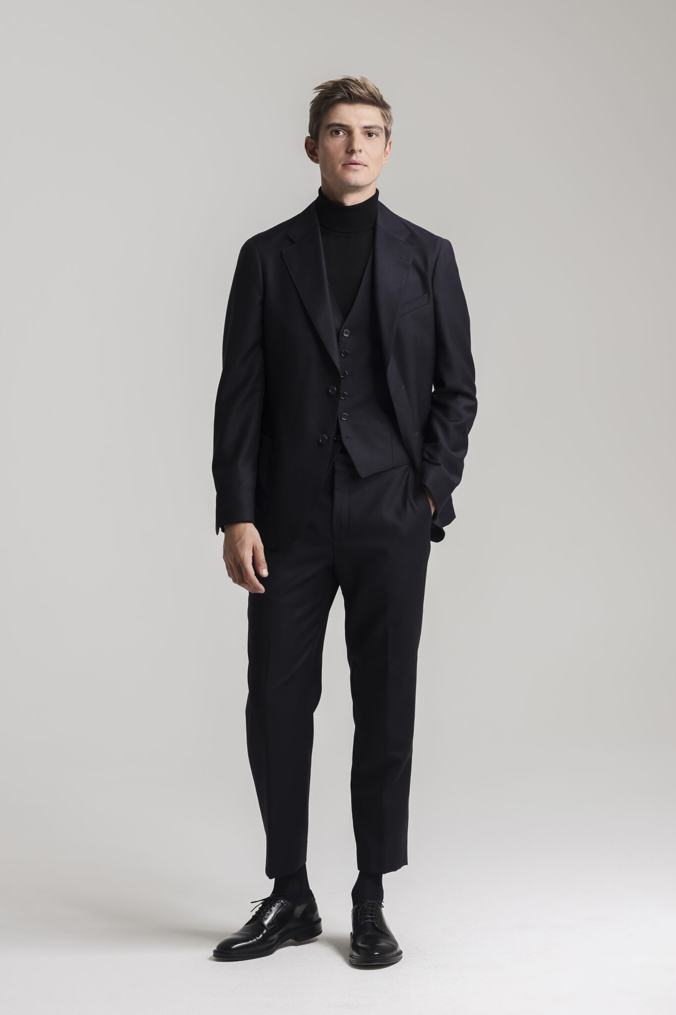 CC79B Intense Black Wool 2 Piece Suit - The Gordian Knot | Café Costume